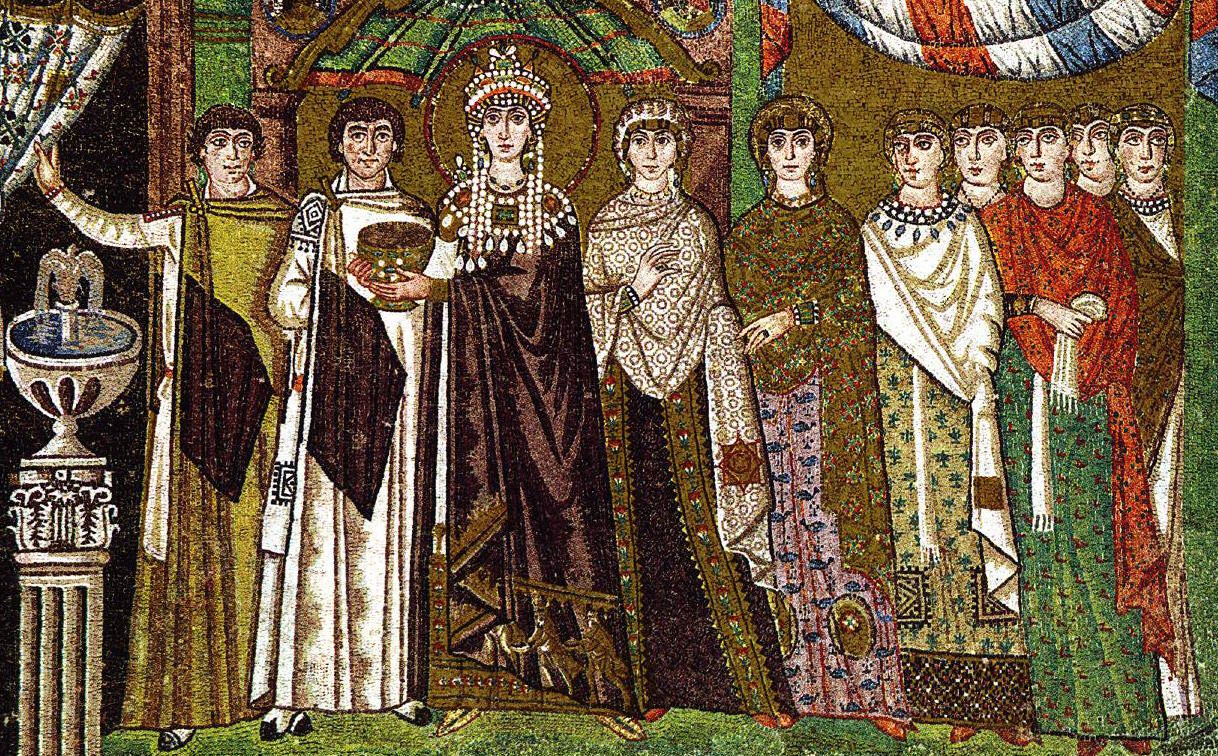 Theodora (ca 500-548) och hennes hov. Mosaik från San Vitale i Ravenna 