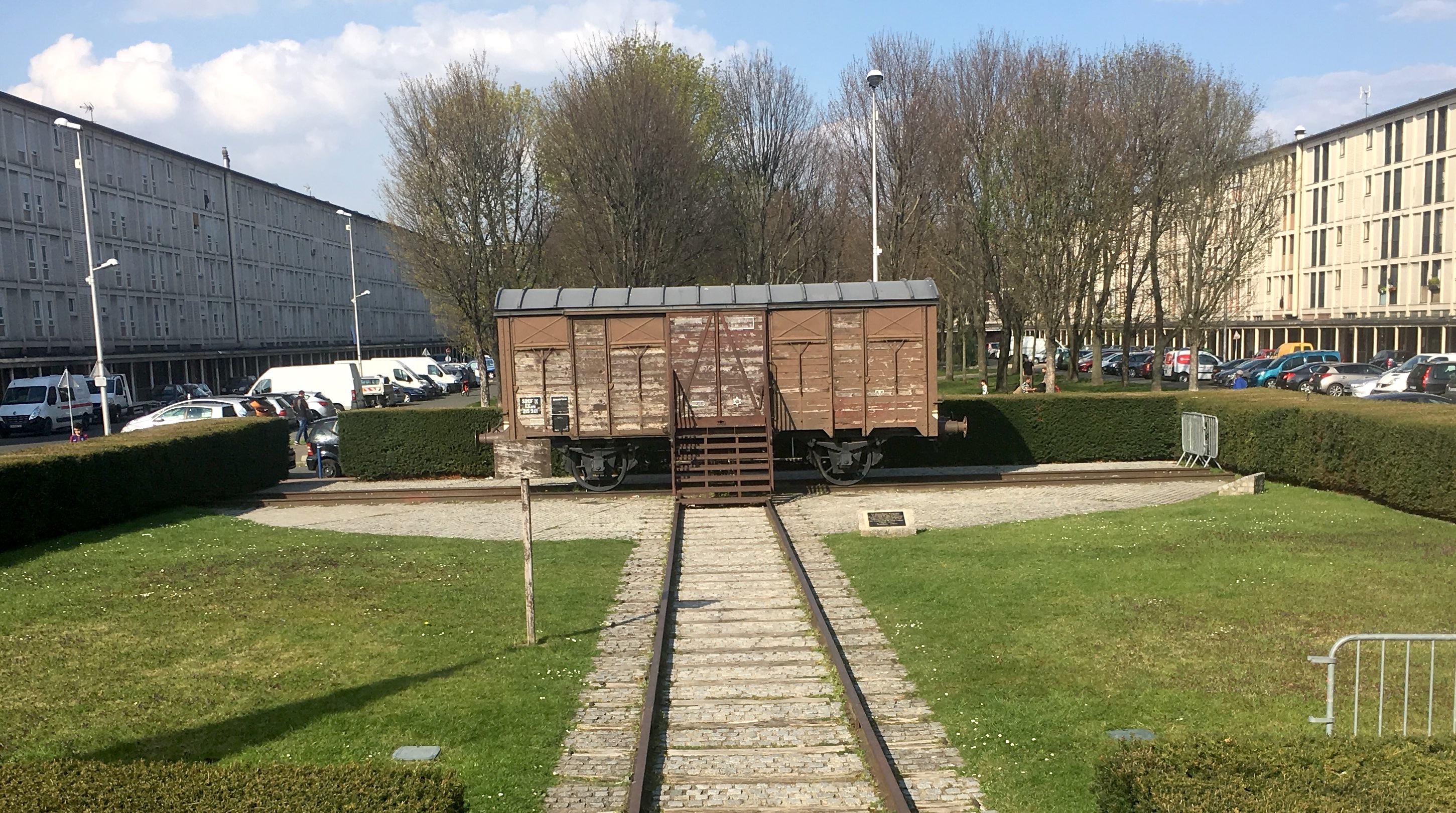 Minnesmärke, Drancy (Foto: KH) Dixikon.se